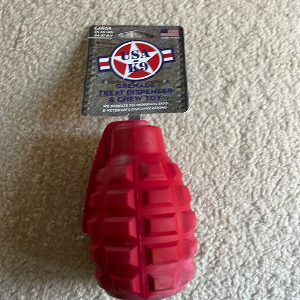 USA-K9 Grenade Durable Rubber Chew dog Toy & Treat Dispenser large 30-65 lbs red